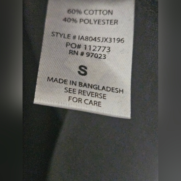 Rebellious One Dark Gray Graphic Red Roses 🌹 Cropped T-Shirt-Sz-S - Picture 9 of 10